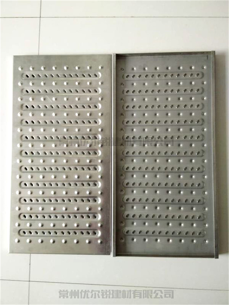 不銹鋼側(cè)縫蓋板式