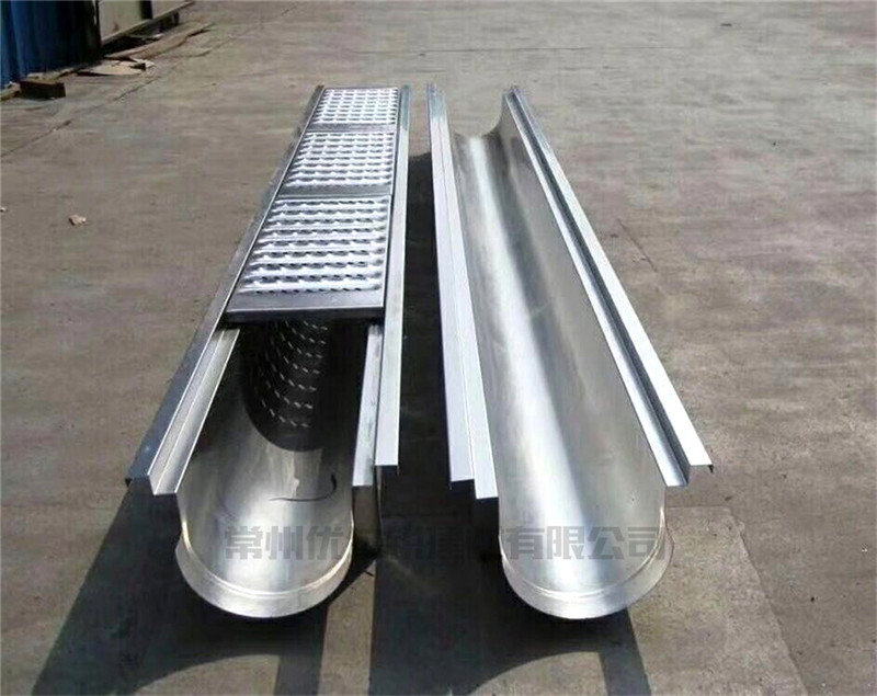 不銹鋼線性排水溝是路面、橋面不可缺少的設備之一